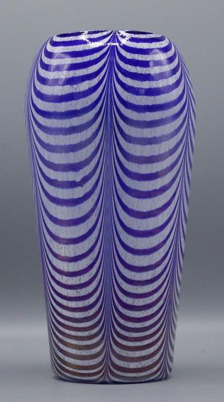 Mid-Century Modern Art Glass Vase Blue & White Drapes (1 of 7)