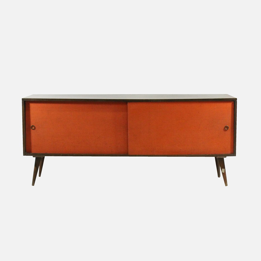 PAUL McCOBB Planner Group Credenza, Orange Double Doors: PAUL McCOBB Planner Group Credenza, Orange Double Doors. All original condition. Planner Group label on back side. Size: 26 h 60 x 18