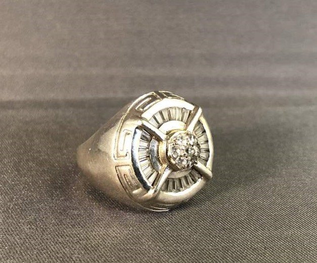 Sterling Silver Men's Ring with Center Stone Size 9 (1 of 6)