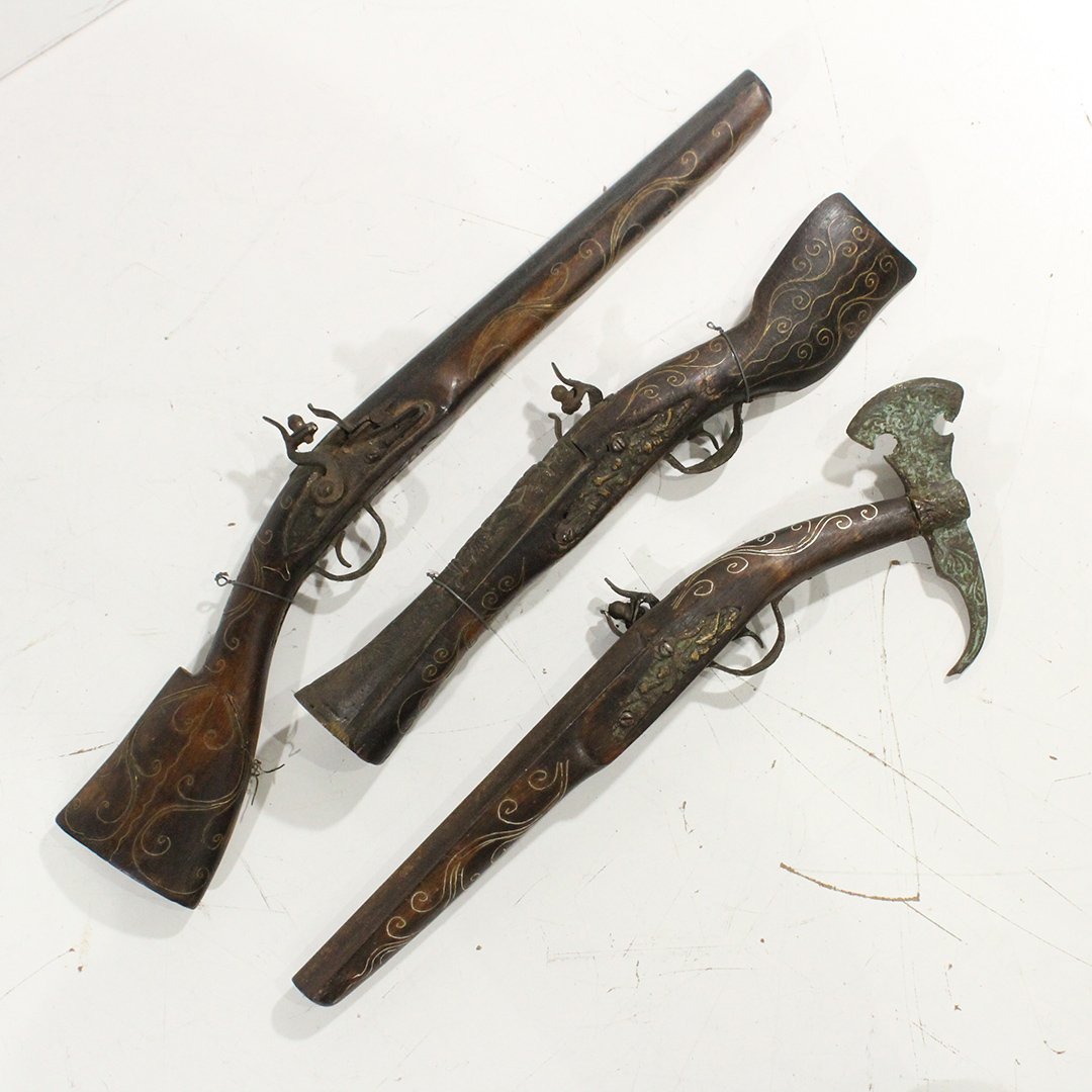 Three [3] Assorted Replica Musket Weapon Wall Hangers (1 of 5)