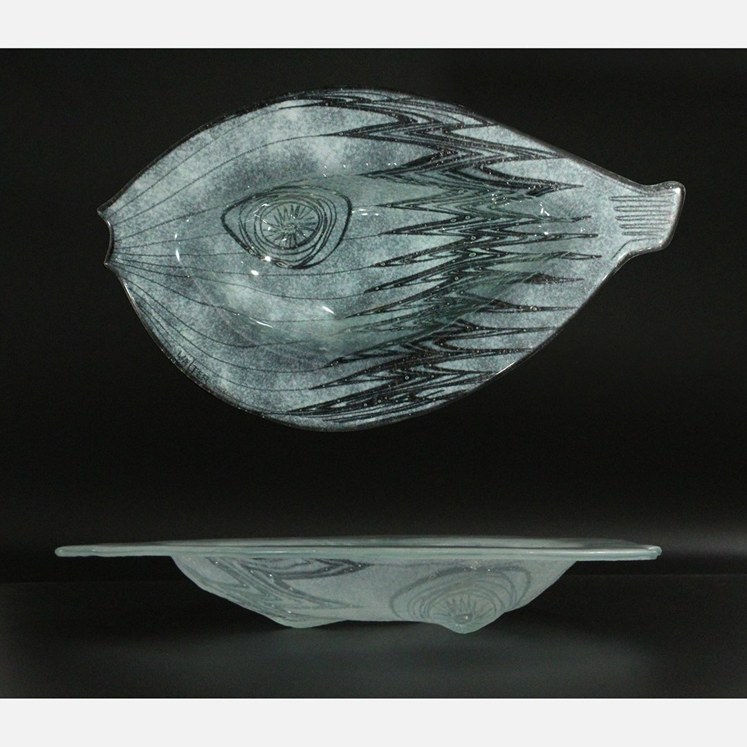 Mid- Century Modern Glass Abstract Fish Platter, Walter (1 of 4)