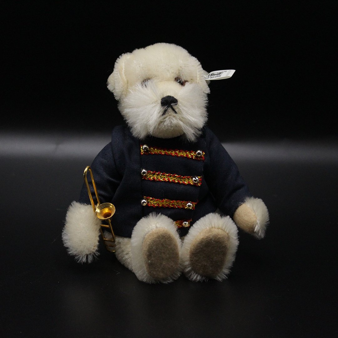STEIFF White Bear Musician with Trombone in Box (1 of 9)