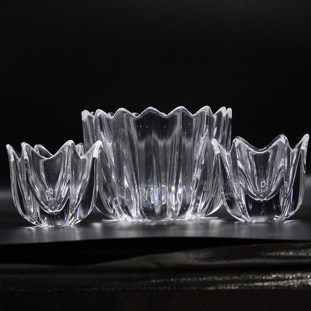 Three [3] ORREFORS Signed Tulip Shaped Bowls: Three [3] ORREFORS Signed Tulip Shaped Bowls. Size: 4-5 1/2 x 4 1/2 - 7 1/2 inches