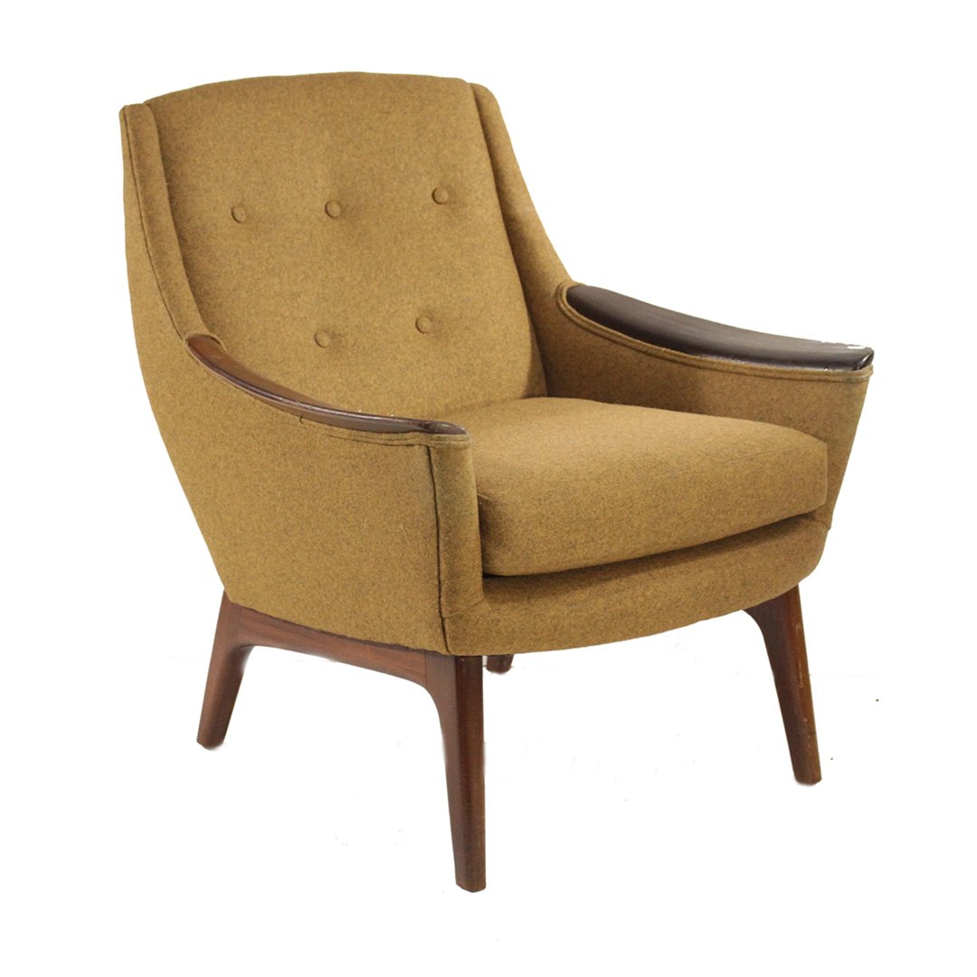 Adrian Pearsall Lounge Chair, all original.: Adrian Pearsall Lounge Chair, all original. Size:32 x 28 inches