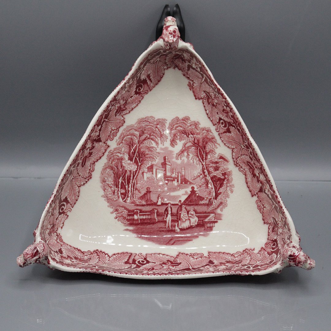 Mason's Vista England 3-Corner Ironstone Bowl: Mason's Vista England 3-Corner Ironstone Bowl, unique item. Size: 3 x 10.5 inches