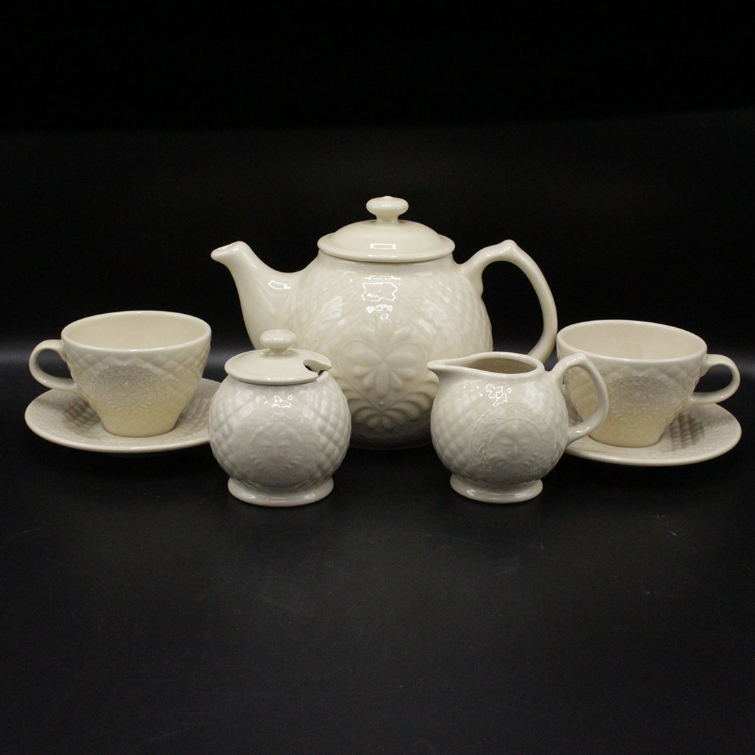 3X Longaberger Collectors Club Porcelain items (1 of 8)