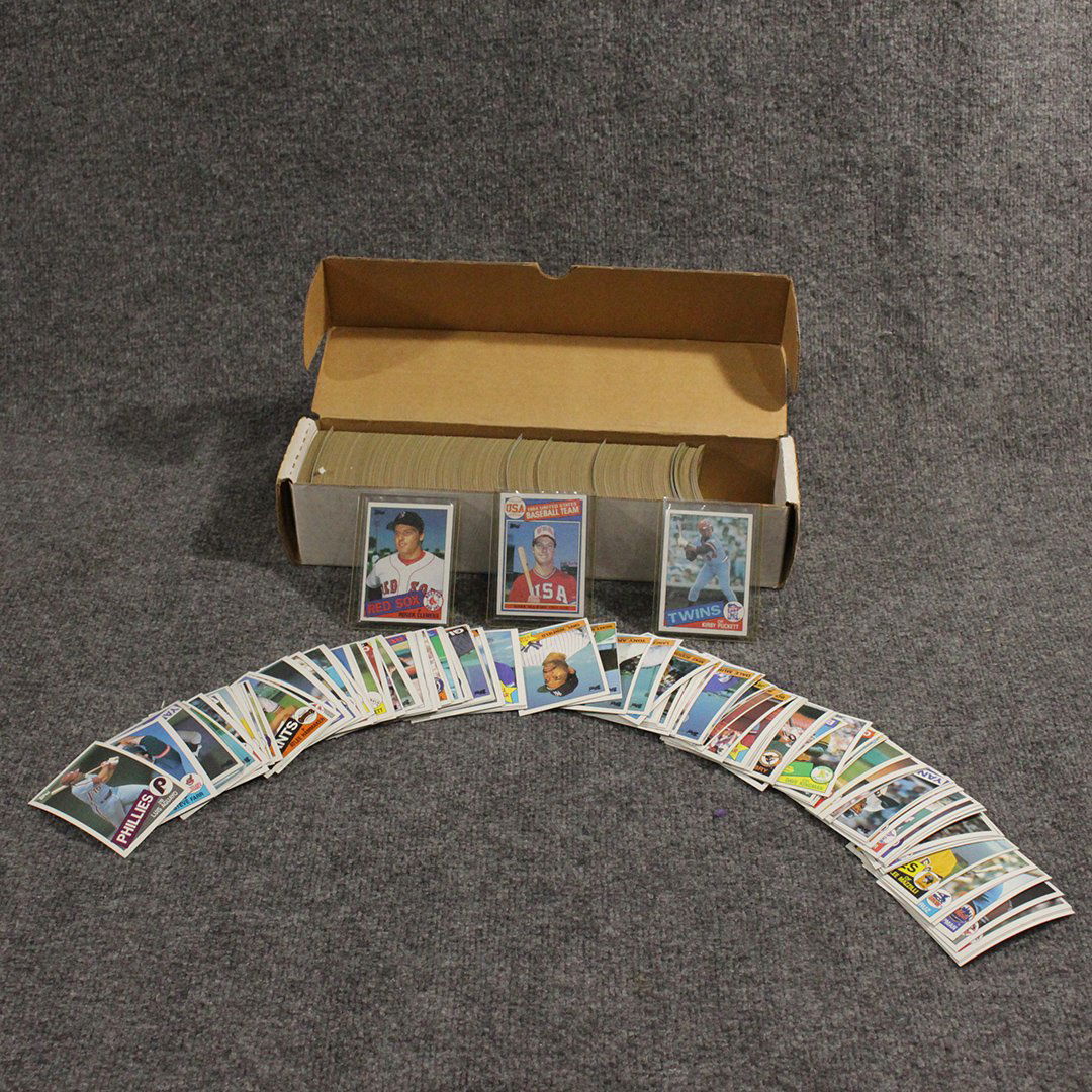 1985 Topps Baseball Card Set (1 of 7)