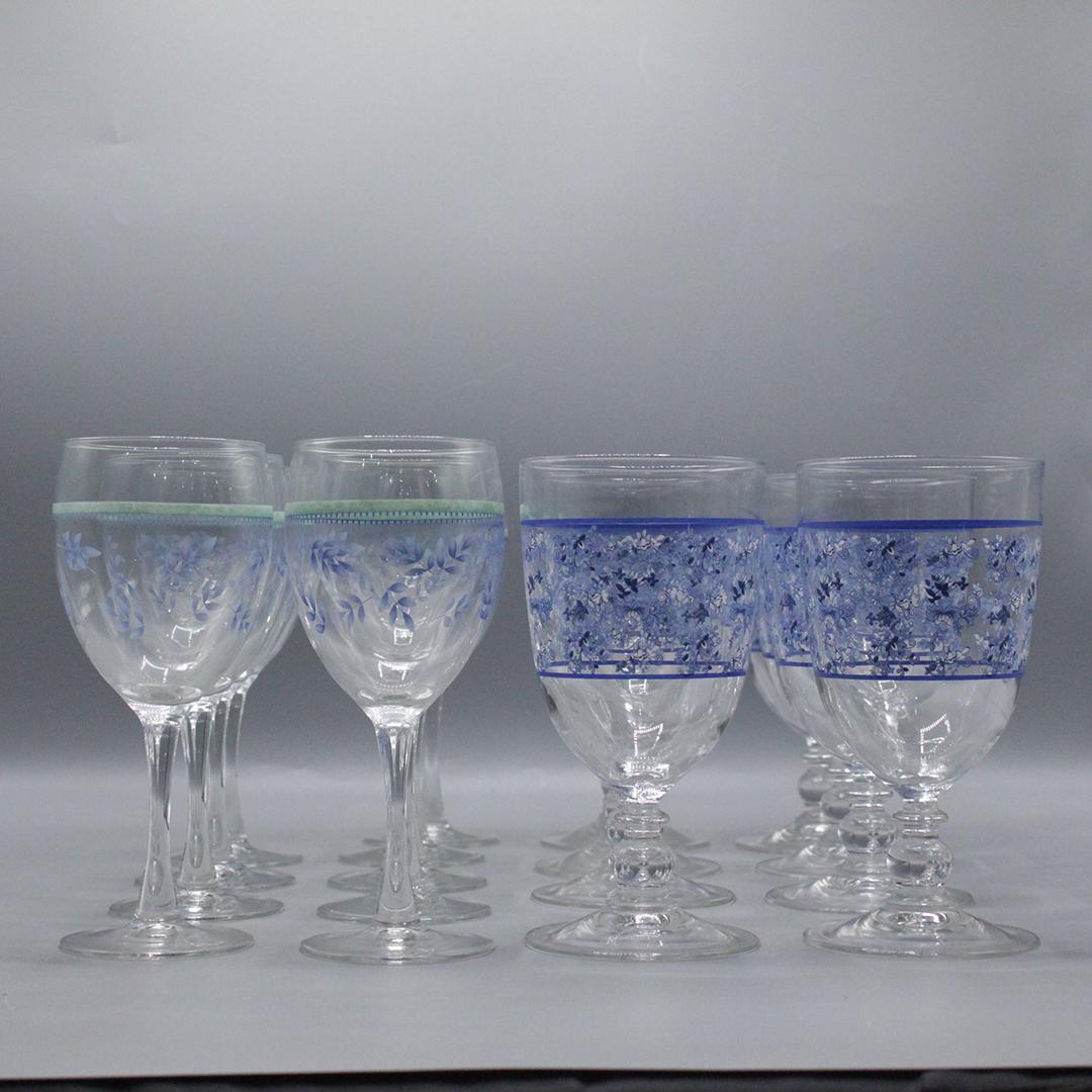 Grouping of Hand Painted Wine, Cocktail Glasses, Floral: Grouping of Hand Painted Wine, Cocktail Glasses, Floral decorated. Size: 7.25 x 3 inches glasses with green rims, 7 x 3.25 inches glasses blue