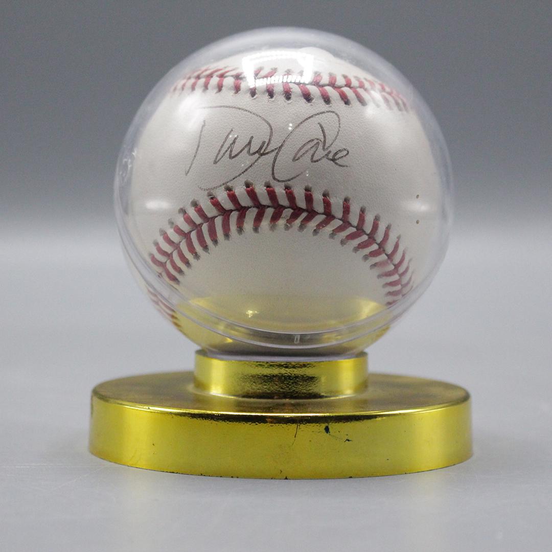 David Cone Autographed Baseball in Protective Case (1 of 5)