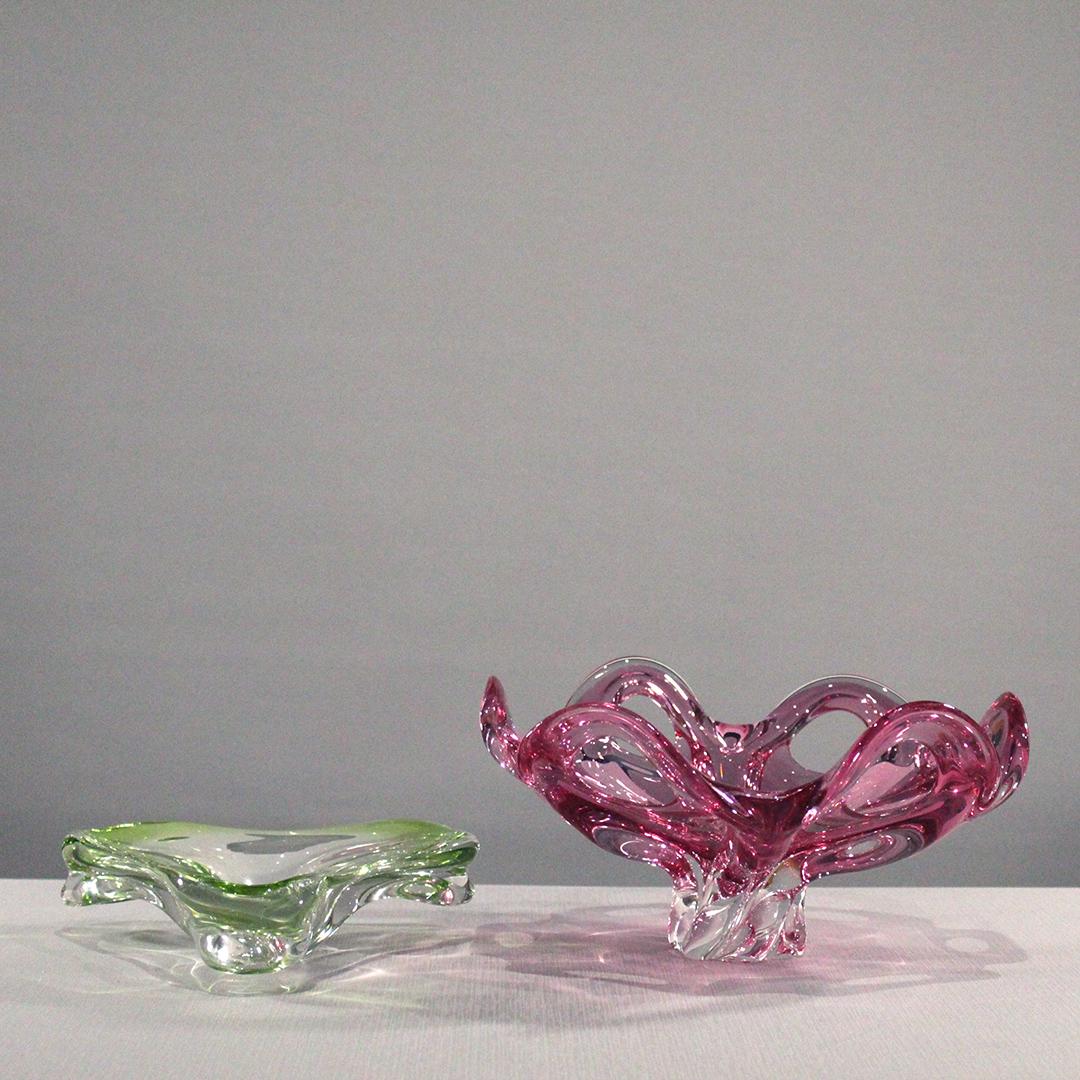 Two [2] Murano Free Form Art Glass Bowls Green & Pink (1 of 8)