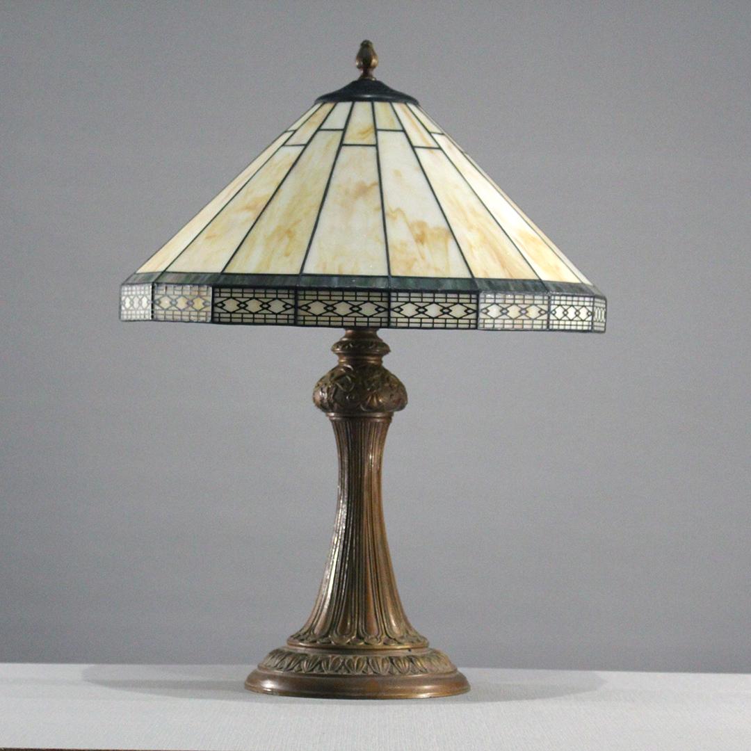 Caramel Slag Glass Table Lamp Shade Signed Spectrum: Caramel Slag Glass Table Lamp Shade Signed Spectrum. Size: 22 x 16.5 inches