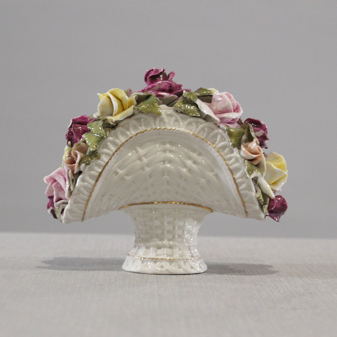 Capodimonte Bavaria Porcelain Basket of Roses (1 of 8)