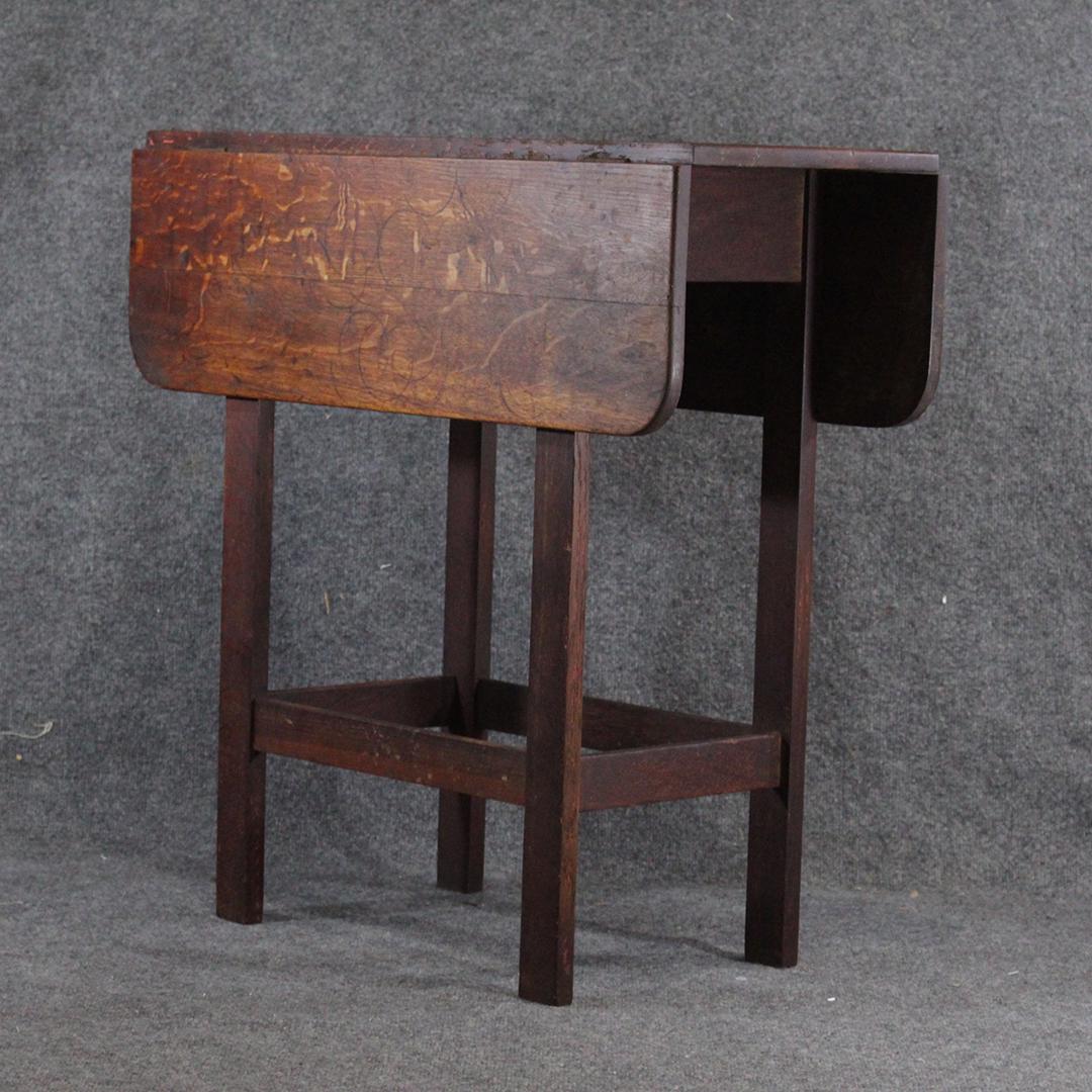 STICKLEY BROTHERS Mission Oak Small Drop Leaf Stand: STICKLEY BROTHERS Mission Oak Small Drop Leaf Stand, signed on underside. Size: 29.5 x 30 inches