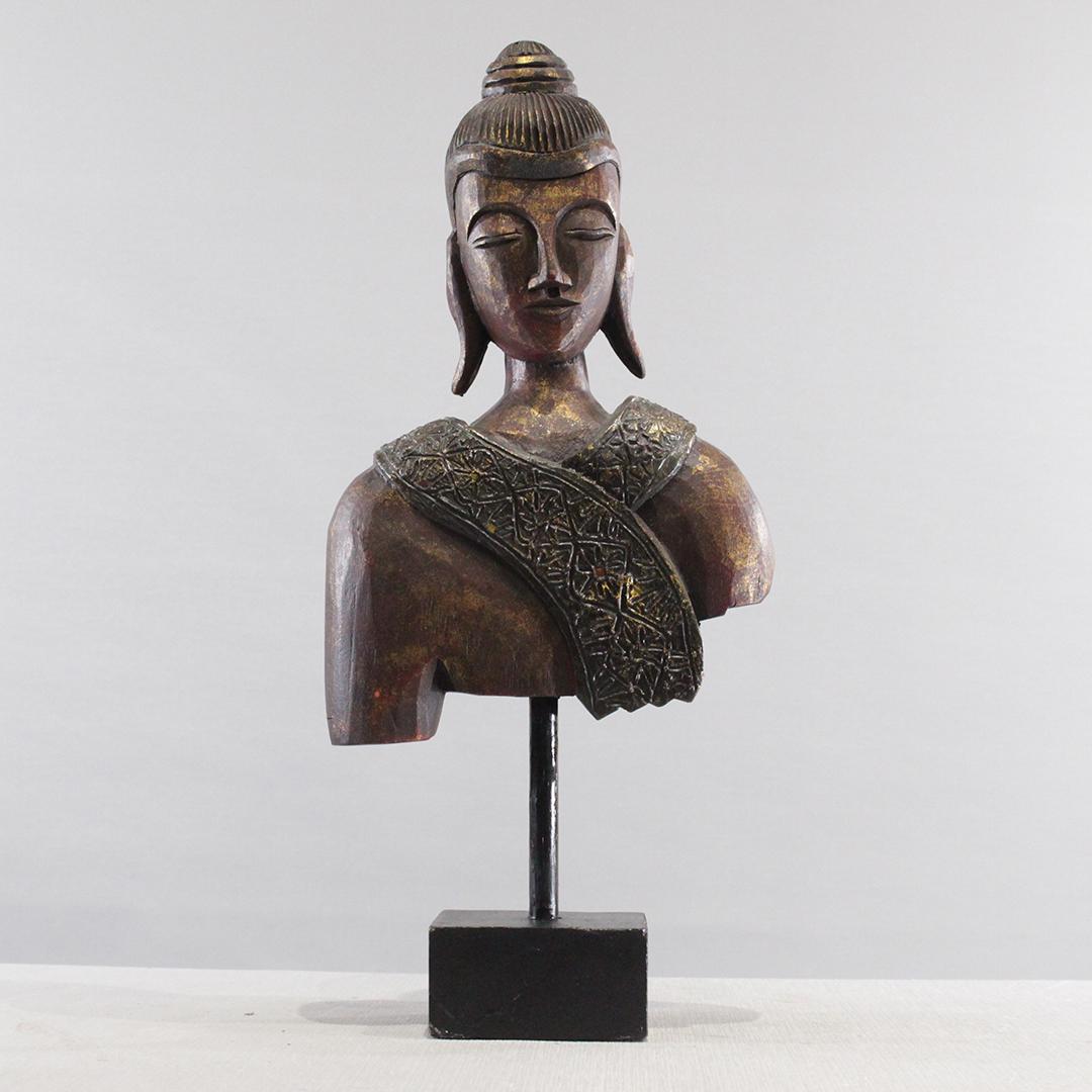 Indonesian Teak Princess Bust Sculpture on Stand: Indonesian Teak Princess Bust Sculpture on Stand. Original patina finish. Size: 19 x 8.5 inches