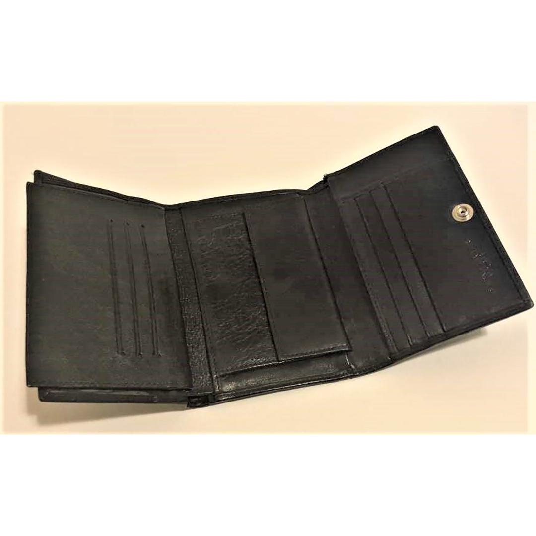 prada purse milano