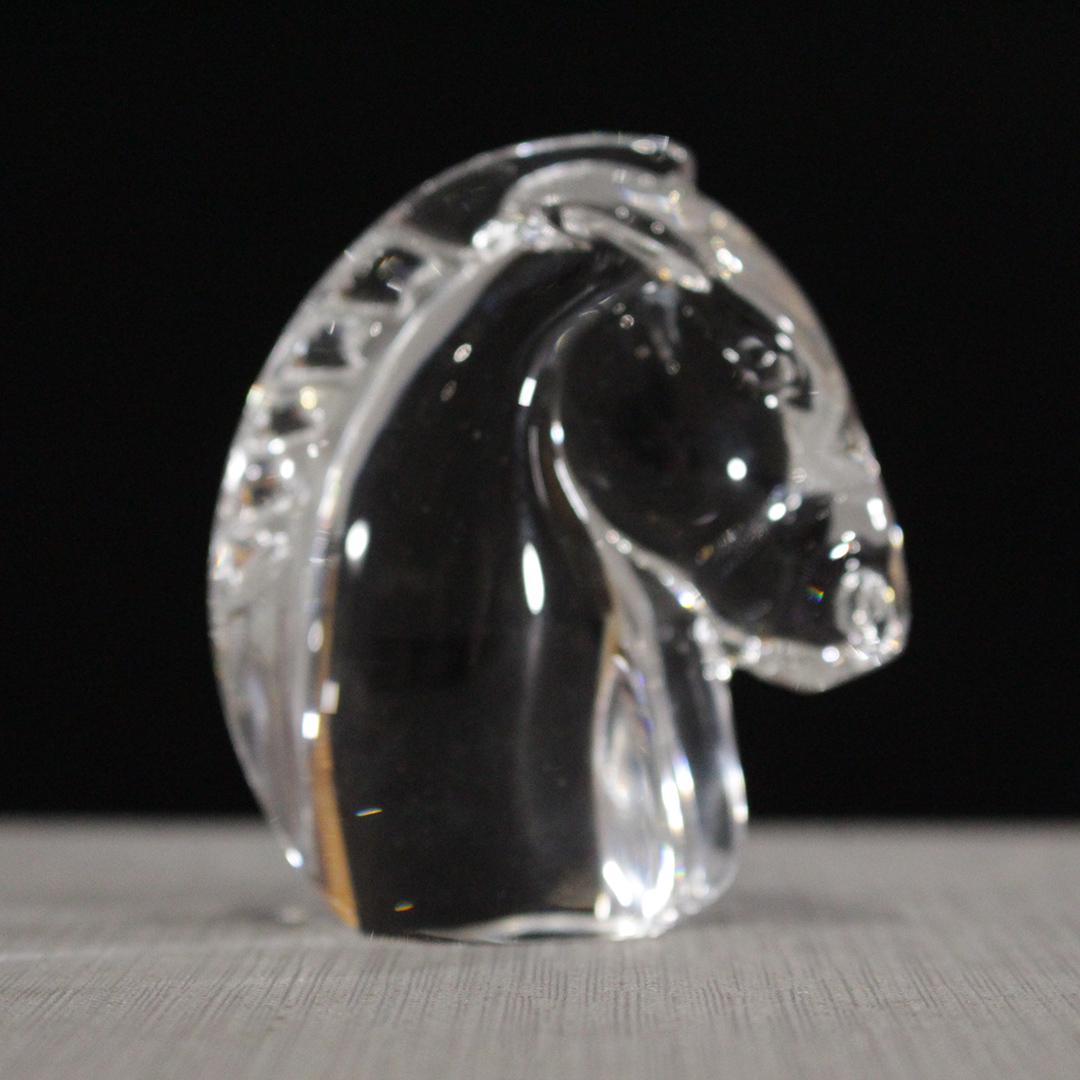 STEUBEN Signed Horse Head Paperweight in Box: STEUBEN Signed Horse Head Paperweight in Box. Size: 2.5 x 2.25 inches