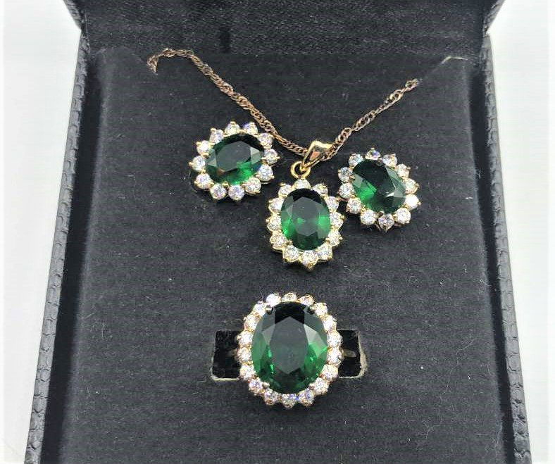 3 pc Costume Necklace Earrings Ring Emeralds Crystals (1 of 7)