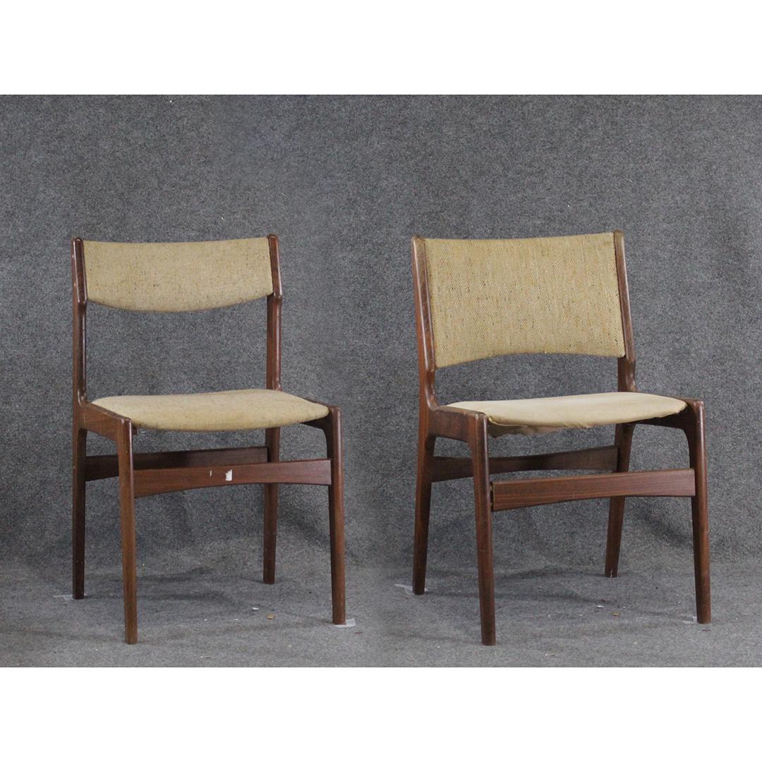 Pair Mid-Century Danish Design Side Chairs. (1 of 14)