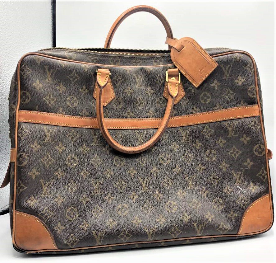 Louis Vuitton Attache Case needs a repair to side panel (1 of 12)