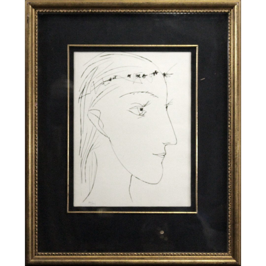 Line Drawing Lithograph of Face #36/200 Quality Framing: Line Drawing Lithograph of Face #36/200 Quality gold Framing. Size: image 12.5 in. x 9.5 in.; outer frame 21.75 in. x 17.75 in.