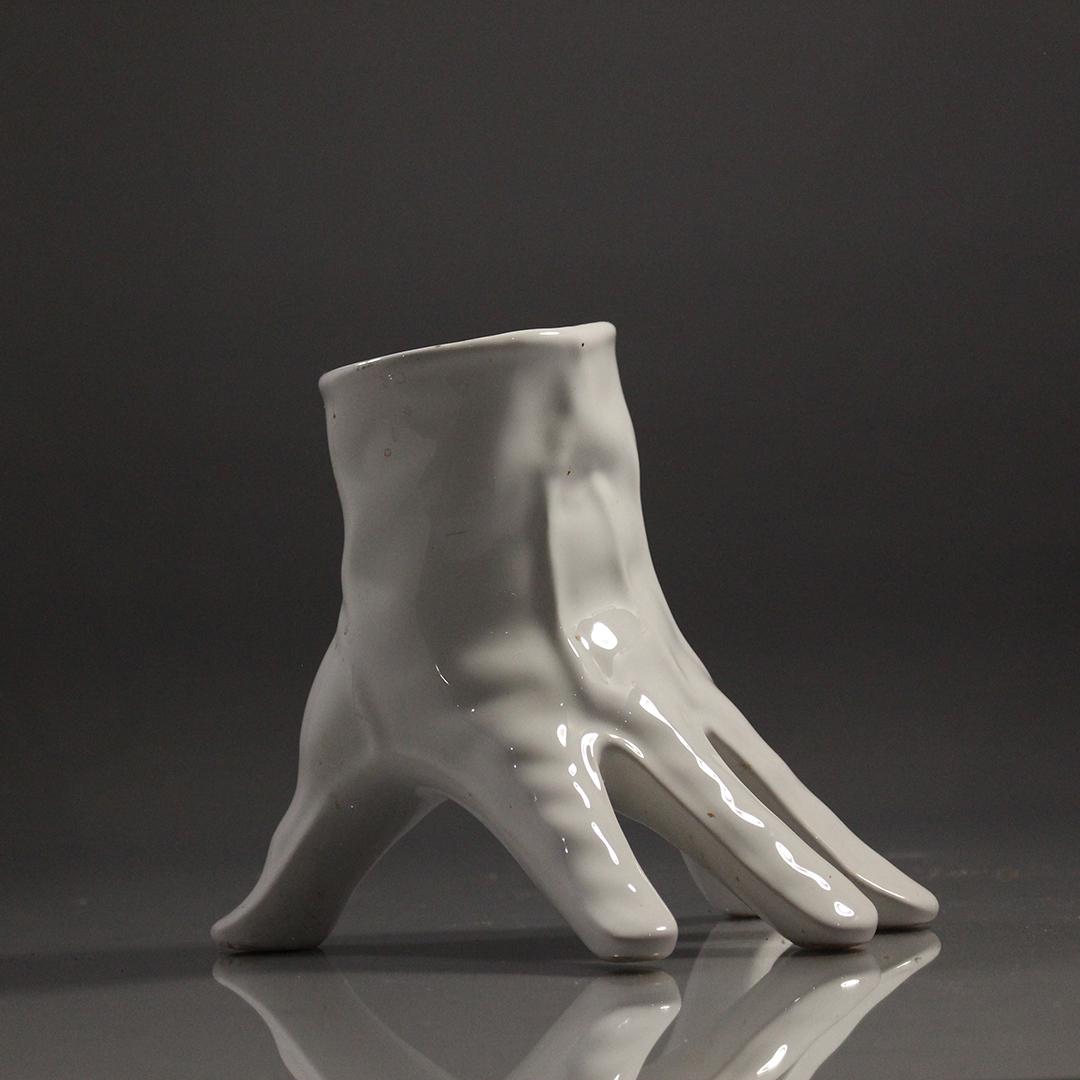 Unique Porcelain White Hand Glove Vase: Unique Porcelain White Hand Glove Vase. Size: 6 x 6 inches