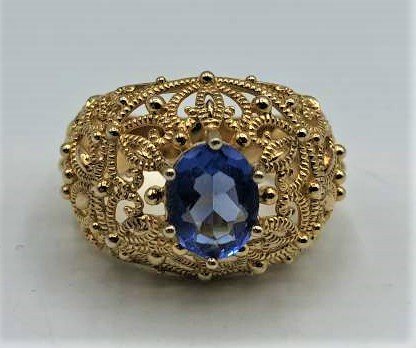 .925 Sterling Vermeil Fancy Open Filigree Ring Size 8: .925 Sterling Vermeil Fancy Open Filigree Ring Size 8, has Blue faceted stone. Marked: .925