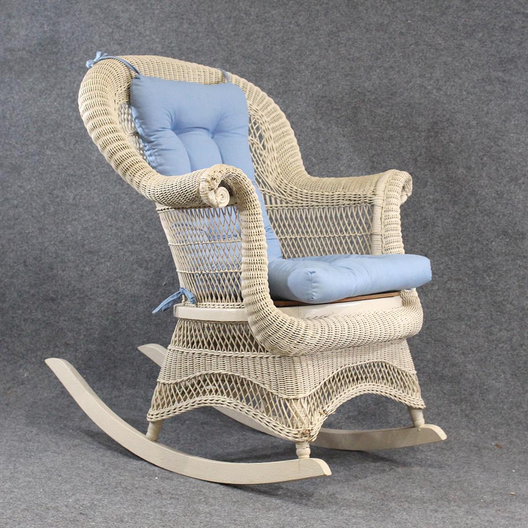 Elegant Victorian White Wicker Roll Arm Rocker: Elegant Victorian White Wicker Roll Arm Rocker - Antique. Size: 34 in. x 28 in.