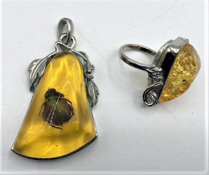 Unique Amber Large Ring and Large Pendant Internal Bug (1 of 8)