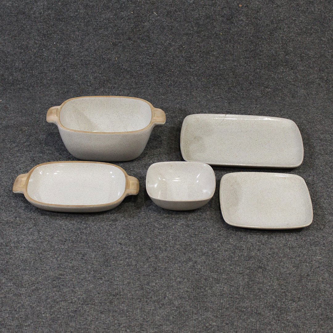 [4] Assorted Gliddon Pottery Serving: 2 Plates, 2 Bowls (1 of 12)