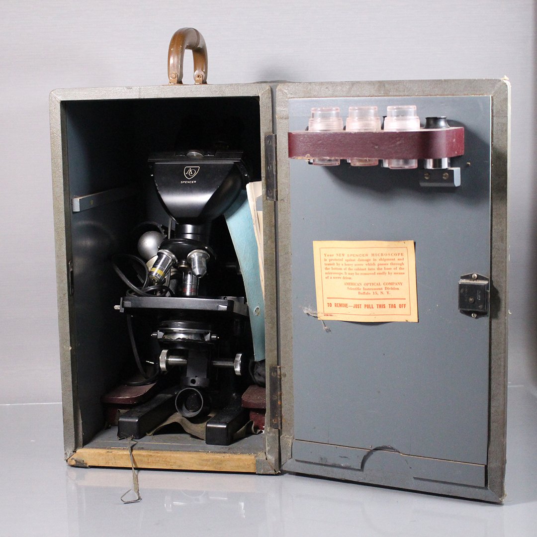 Spencer American Optical Company Microscope in Case (1 of 10)
