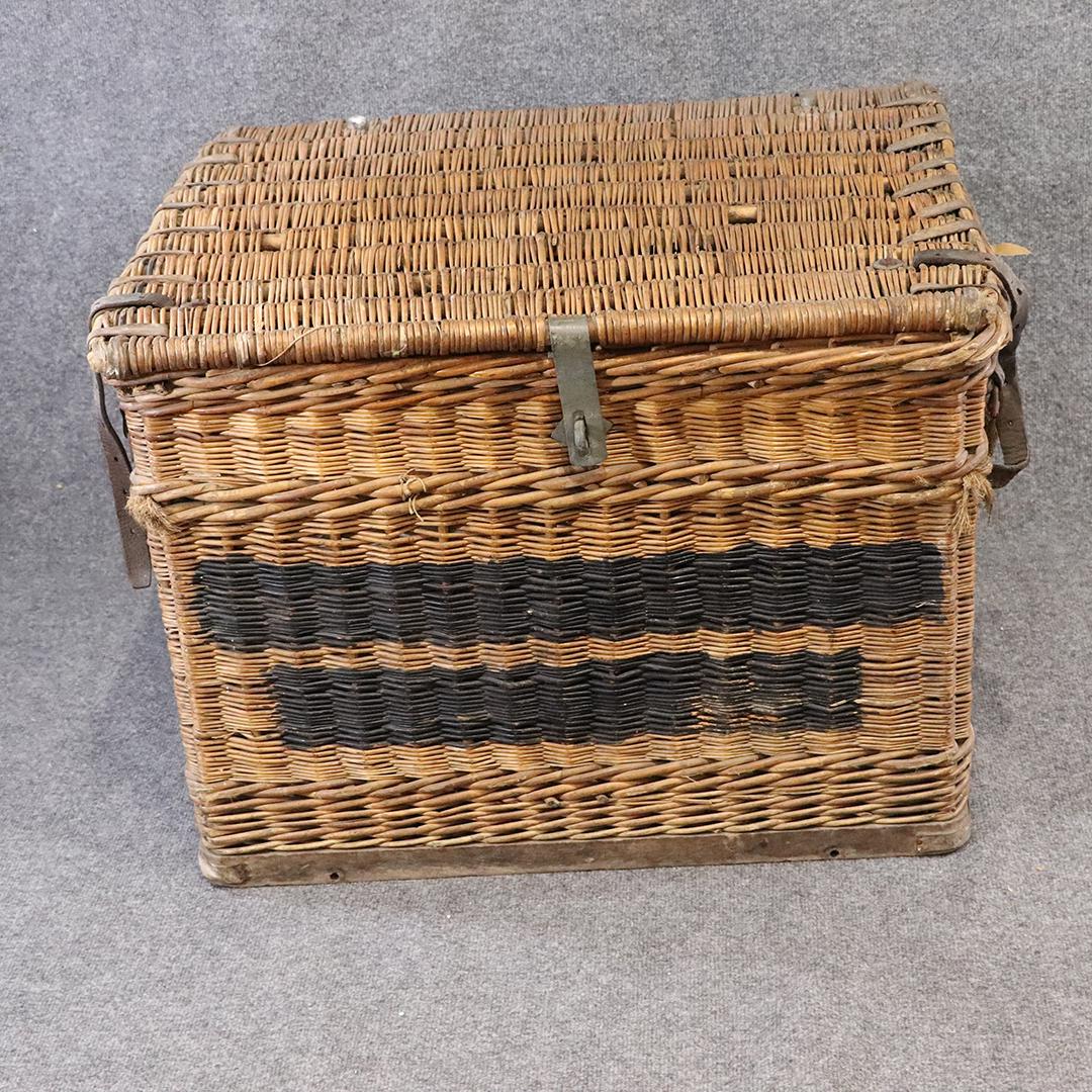 Large Antique Wicker Seaman's Trunk for Laundry (1 of 7)