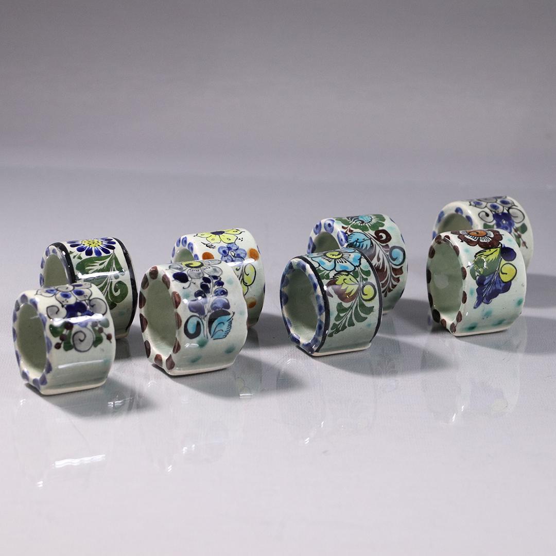 Set 8 Mexico Hand Painted Ceramic Napkin Ring Holders: Set 8 Mexico Hand Painted Ceramic Napkin Ring Holders. Size: 1.75 in. diameter. Ken Edwards Pottery. (amount 8x )