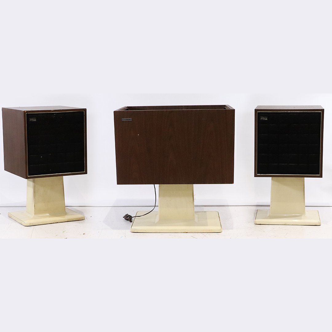 Mid-Century Modern 3 Pc Floor Stereo Allegro for Zenith: Mid-Century Modern 3 Pc Floor Stereo Allegro for Zenith. AM FM Stero, Record Player and 8 Track Player; 2 independant side speakers, all on white block tulip style bases. Size: Speakers 29 in. height,