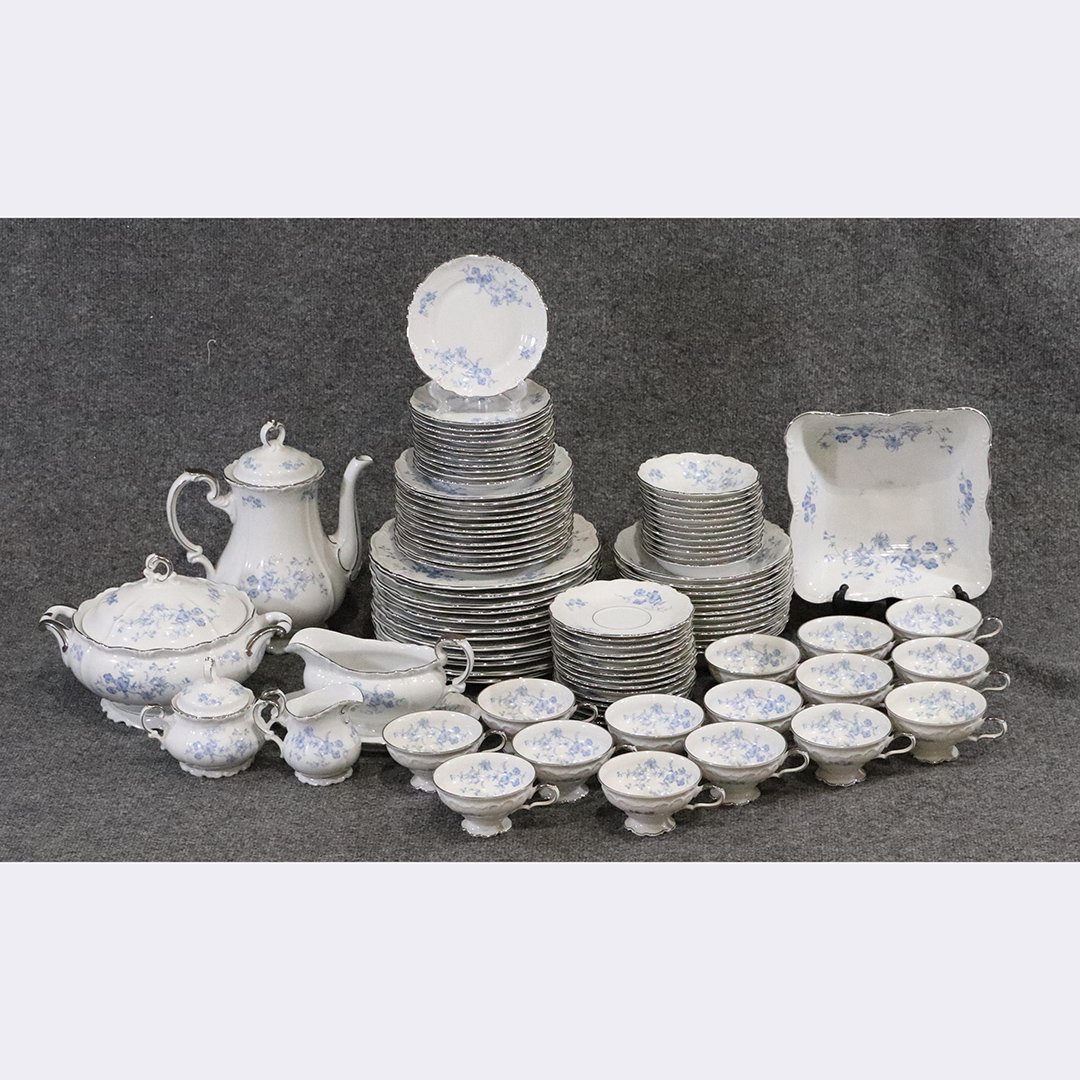 96 Pcs. Service 12 Fine Porcelain Dinnerware Edelstein: 96 Pcs. Service 12 Fine Porcelain Dinnerware Edelstein Bavaria Maria Theresia 21985 Ocean Blue Made in Germany. In very good condition. Set consists of: 12 dinner plates 10 in. diameter, 12 bowls 7.75