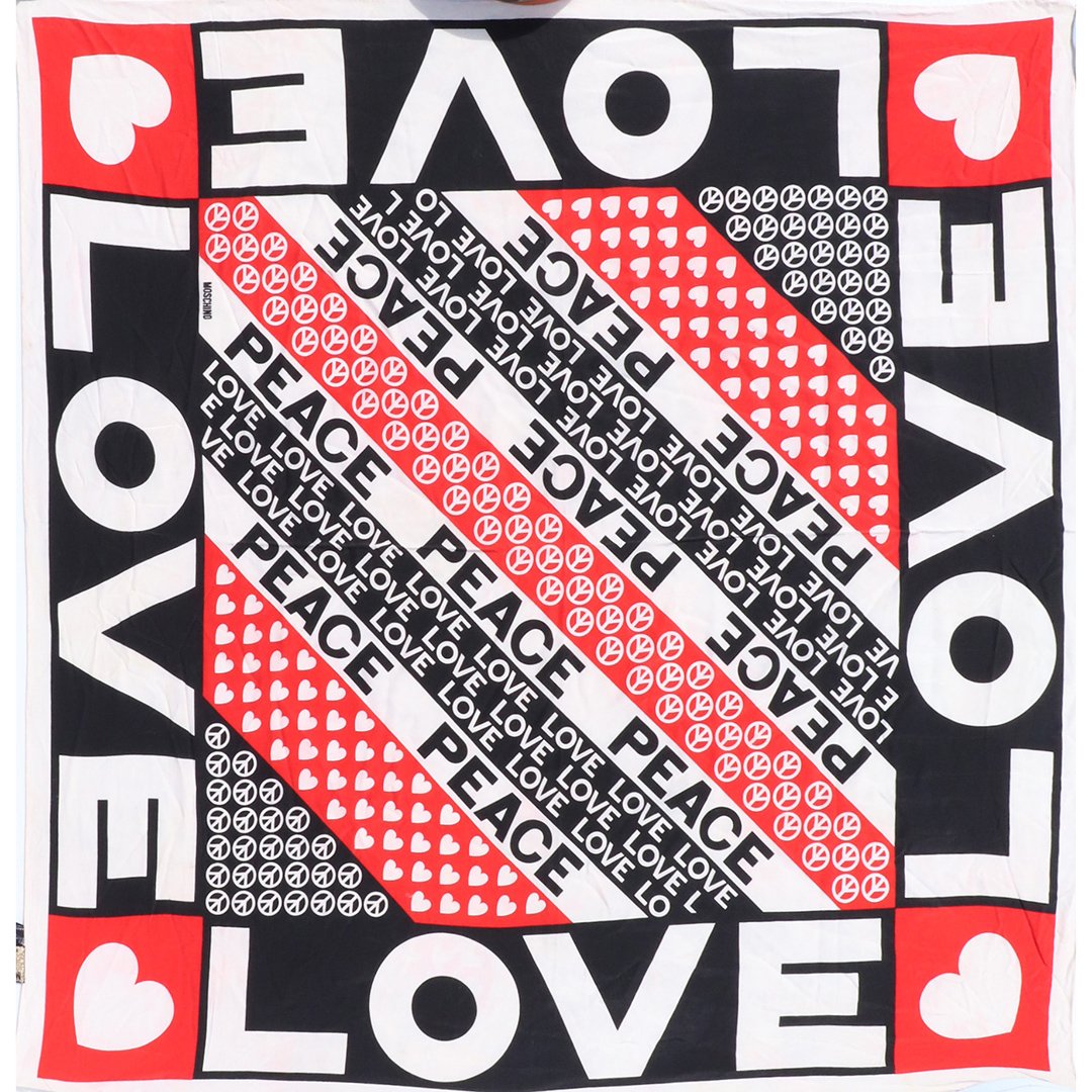 Silk Scarf: LARIOSETA MOSCHINO Italy PEACE LOVE: Silk Scarf: LARIOSETA MOSCHINO Como Made in Italy PEACE LOVE . 100 % silk. Clean. Size: 34 in. x 34 in.