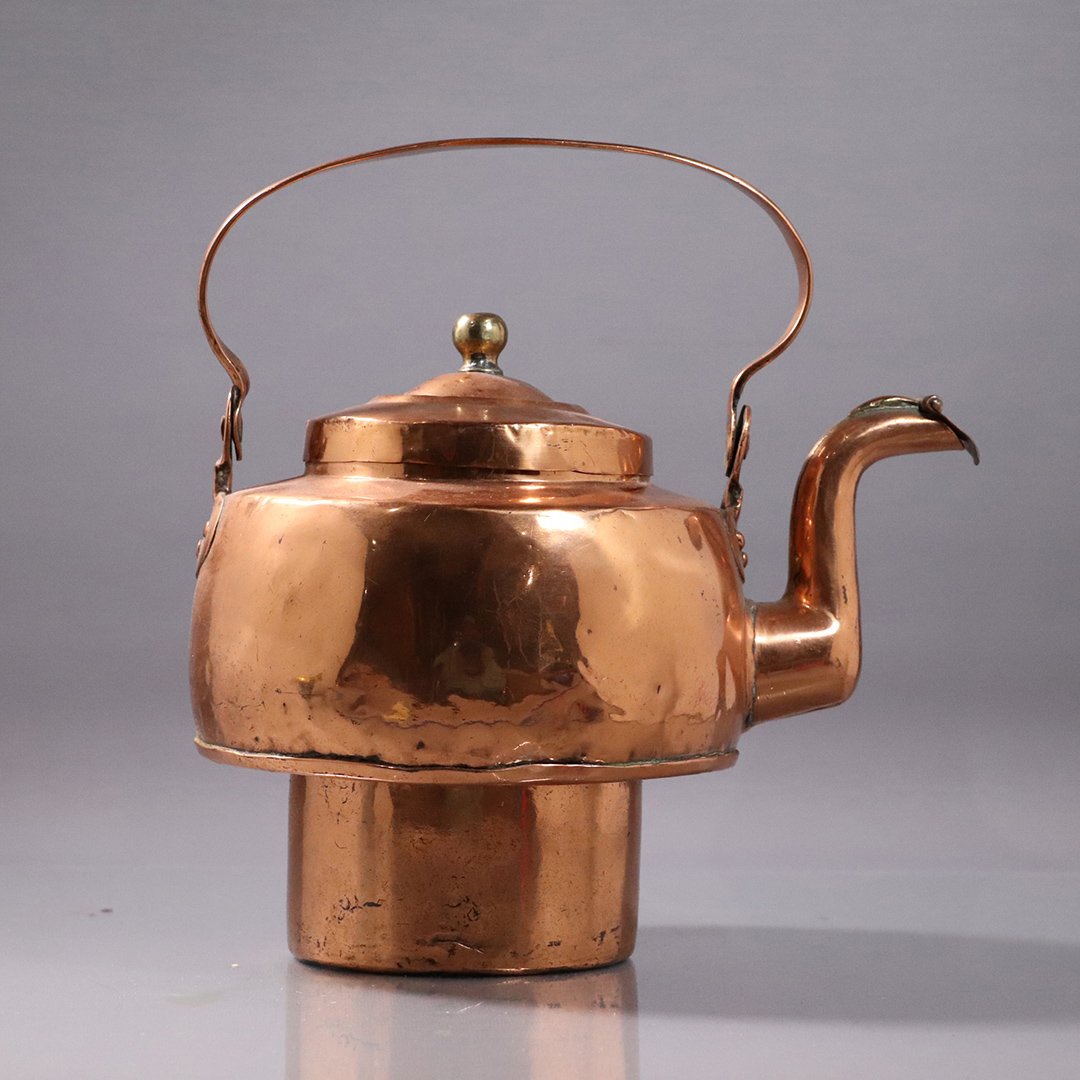 Antique Early Copper Tea Kettle, Hand Wrought 1800s: Antique Early Copper Tea Kettle, Hand Wrought 1800s. Base is recessed to fit on a Kitchen Wood Stove. Size: 12.5 in. height, 11.5 in. wide, 5 in. wide at recessed base.