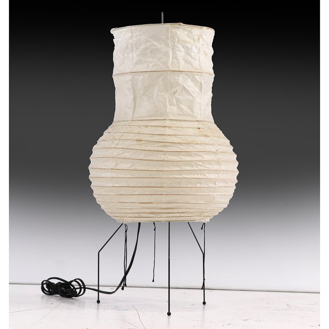 ISAMU NOGUCHI Signed Shade Vintage Akari Lamp: ISAMU NOGUCHI Signed Shade Vintage Akari Lamp. Paper Shade is Signed: I NOGUCHI, Metal lamp base is Akari Gemini, original label. Size: 23 in. overall height, 15 inch height of shade, 8 in. wide at to