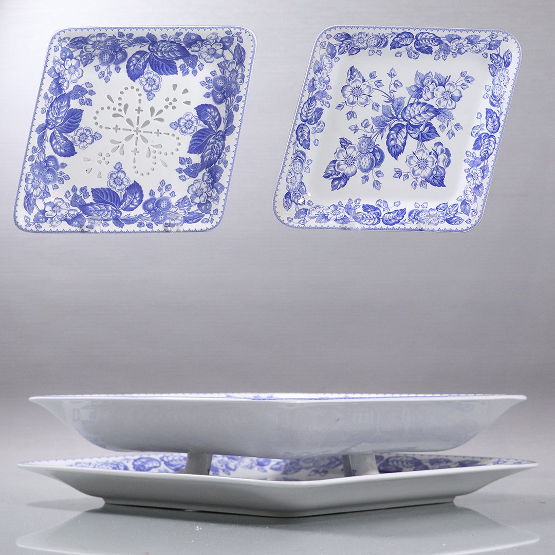2 Strawberry SPODE Blue & White Porcelain Serving Bowls: 2 Strawberry SPODE Blue & White Porcelain Serving Bowls. The Signature Collection. Numbered Limited Edition. Pierced Strawberry Basket. Bowl and under plate. Size: bowl 2.5 in. height, 13.25 in. lengt