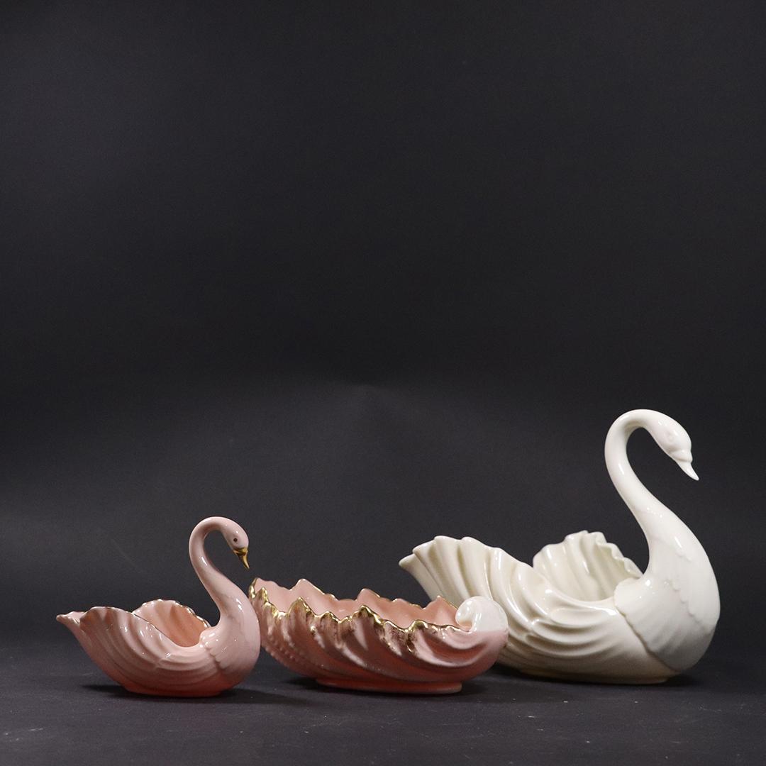 3 Assorted LENOX Porcelain Swan Baskets 2 are Pink (1 of 9)