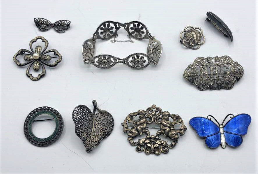 9 Assorted Sterling Silver Brooches 1 Sterling Bracelet (1 of 7)