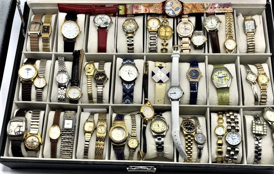 42 Assorted Wristwatches Grab Bag - Big Variety (1 of 7)