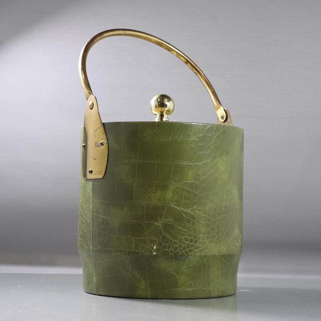 Morgan Designs Bucket Brigade Green Alligate Ice Bucket (1 of 9)