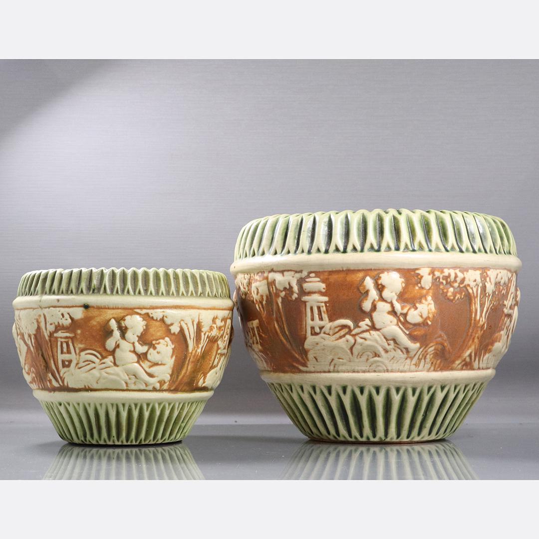 [2] Assorted Size ROSEVILLE DONATELLO Planters (1 of 6)