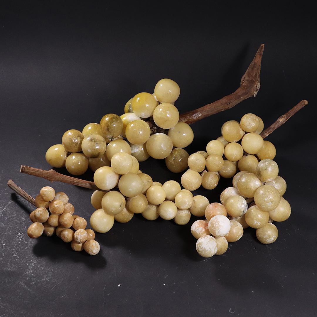 [5] Five Assorted Stone Grape Clusters (1 of 7)