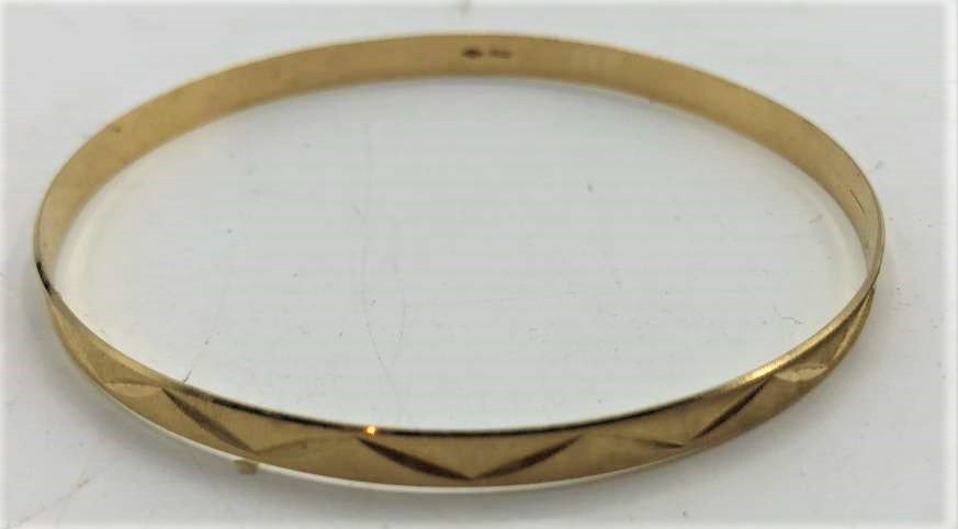 14 K Yellow Gold Bangle Bracelet - Weighs 4.7 dwt (1 of 5)