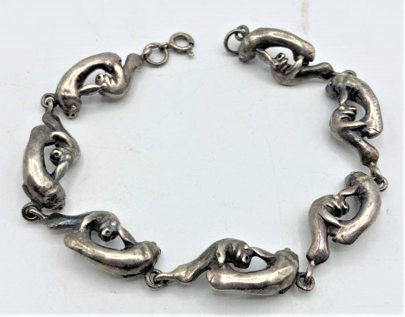 Unique Sterling Silver Linked Koi Fish Bracelet (1 of 6)
