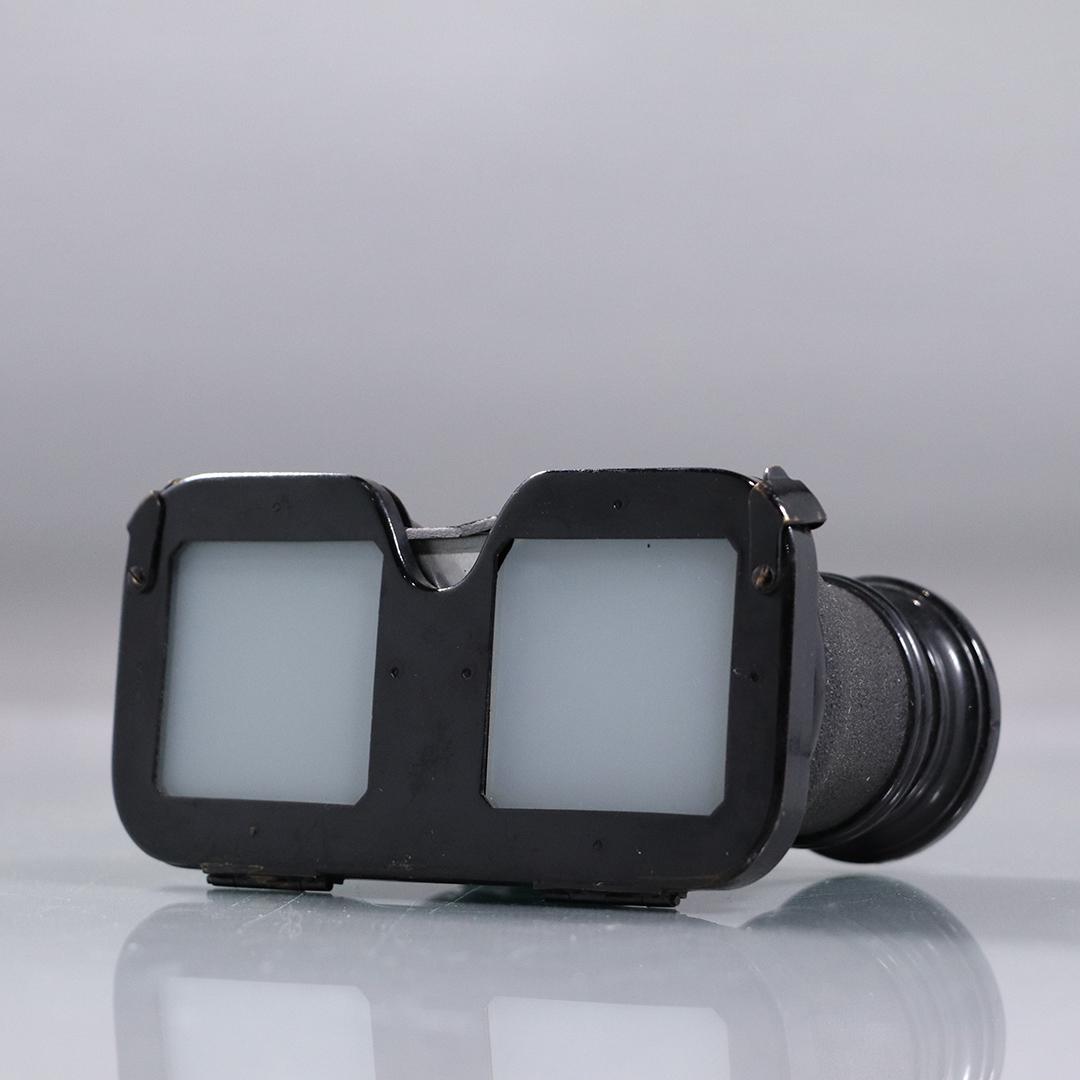 Contessa Nettel Stuttgart Stereoscope 1919-1926, Slide (1 of 4)