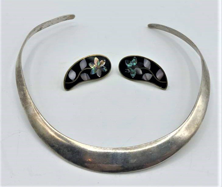 Sterling Choker Necklace, Sterling Earrings Abalone MOP: Sterling Choker Necklace, Sterling Earrings Abalone MOP flowers. Size: choker 4.5 in. wide; earrings 1.25 in. x .75 in.