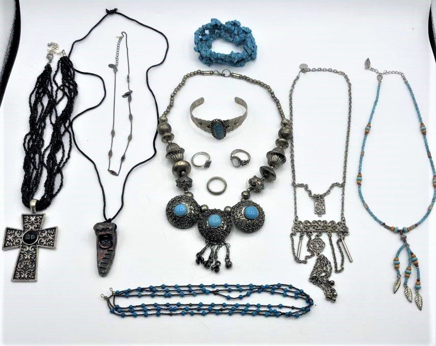 10 Pieces Assorted Turquoise Glamour Variety Lot (1 of 10)