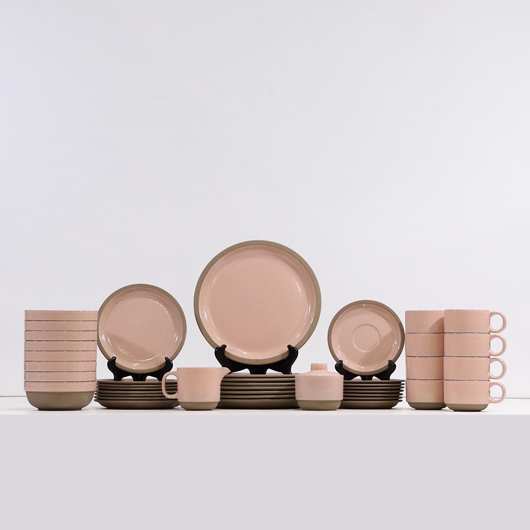 42 Pieces Stoneware Dinner Set "Mid Winter" , Pink (1 of 8)